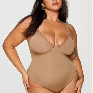 Yitty womens smoothed reality lace triangle brief Bodysuit size 4X NWT